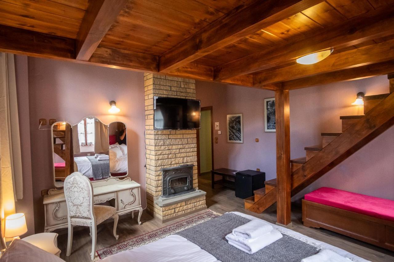 The Old School Boutique Hotel 希拉科 外观 照片